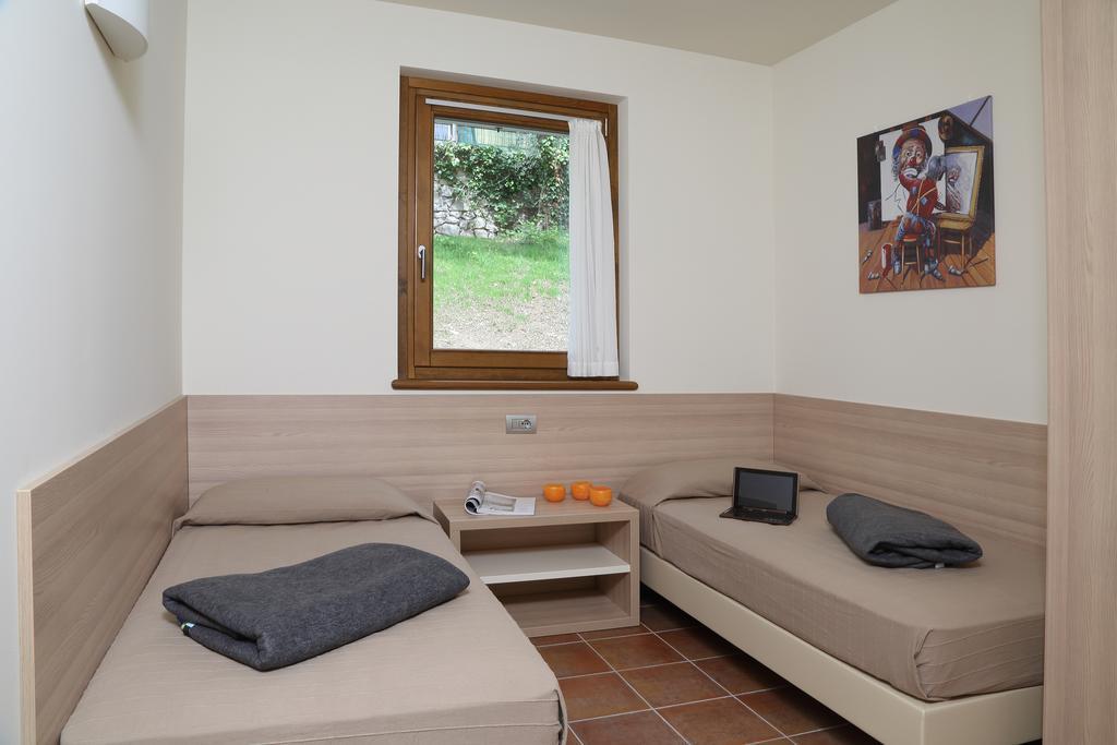 Appartamenti Corte Leonardo Garda (Verona) Quarto foto